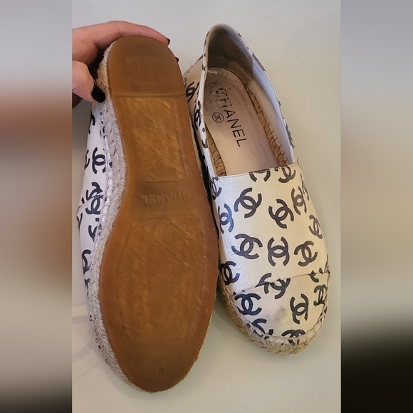 CHANEL Beige Espadrille Flats - 37 - Picture 10 of 10